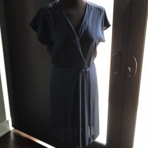 DVF size 6 navy blue silk dress